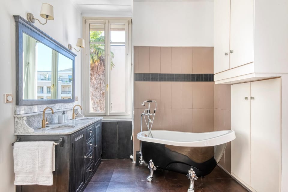 Le Solaris, Free Parking, 10 min SNCF Station Apartment in Angers