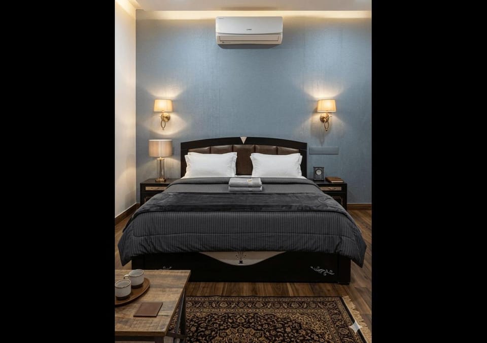 Bedroom, air conditioner
