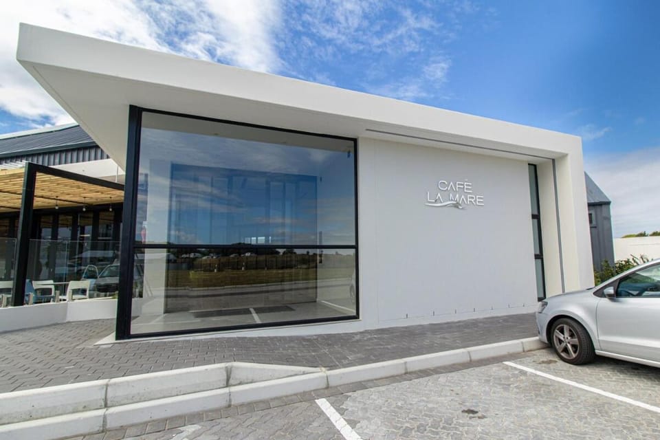 Bella Mare 12 on Second Apartment in Port Elizabeth