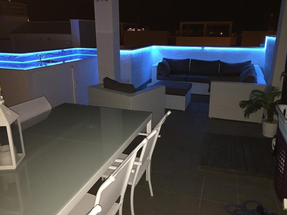 Night, Balcony/Terrace