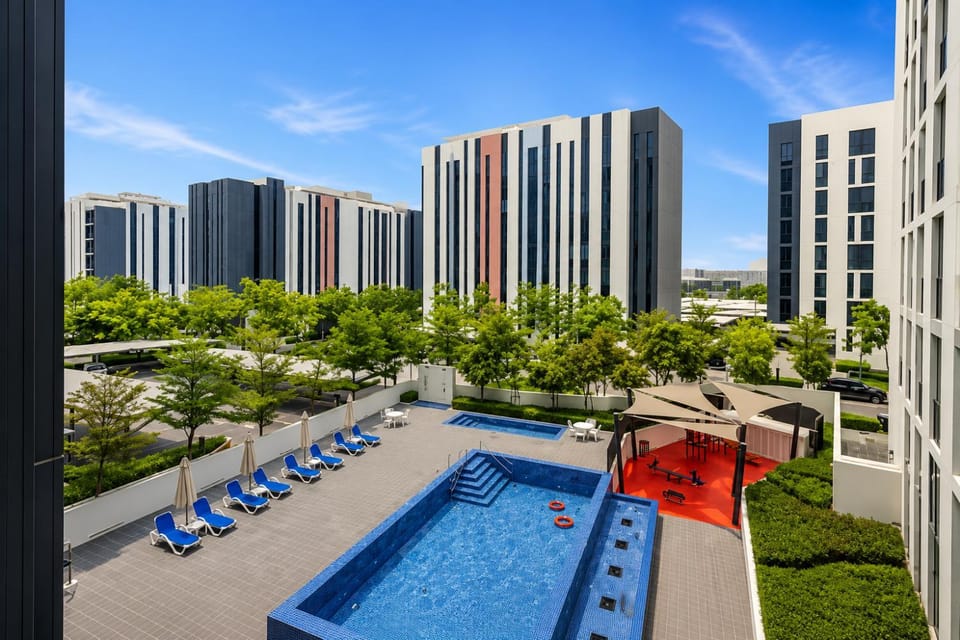 Property building, Natural landscape, City view, Swimming pool