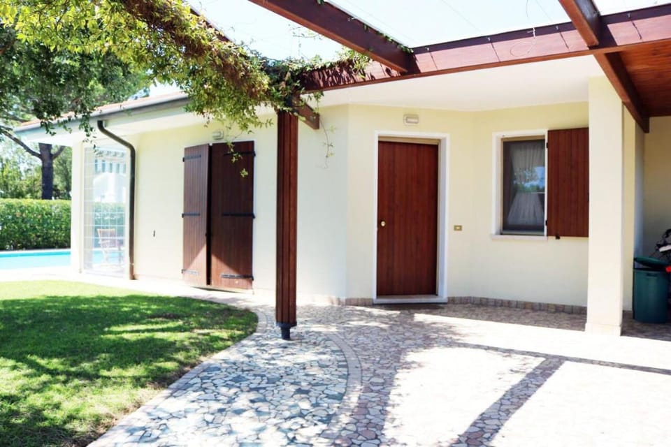 Francesca Villa in Isola Albarella