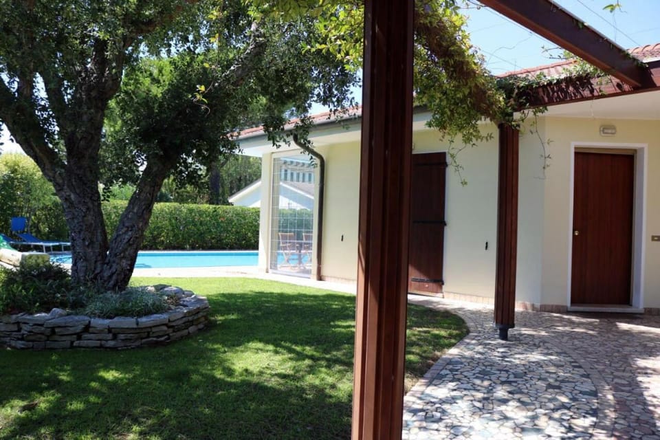 Francesca Villa in Isola Albarella
