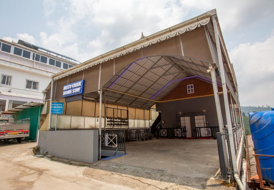 Property building, Parking
