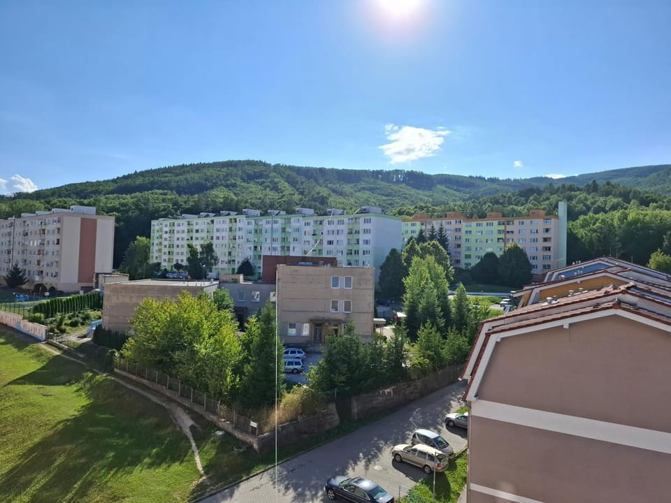 Off site, Neighbourhood, Children play ground, Mountain view