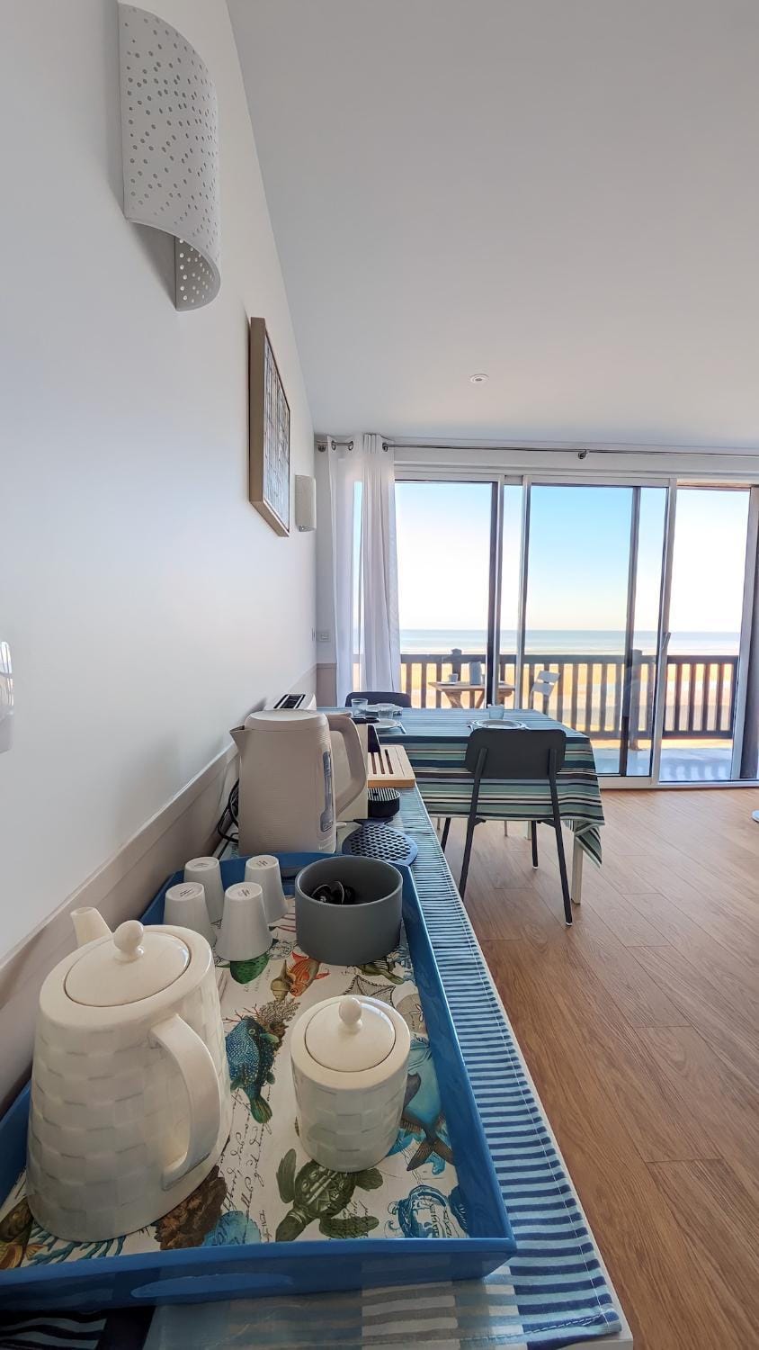 L Horizon, F3, vue mer exceptionnelle, 3 ou 4 pers - Classé 3 étoiles Apartment in Blonville-sur-Mer