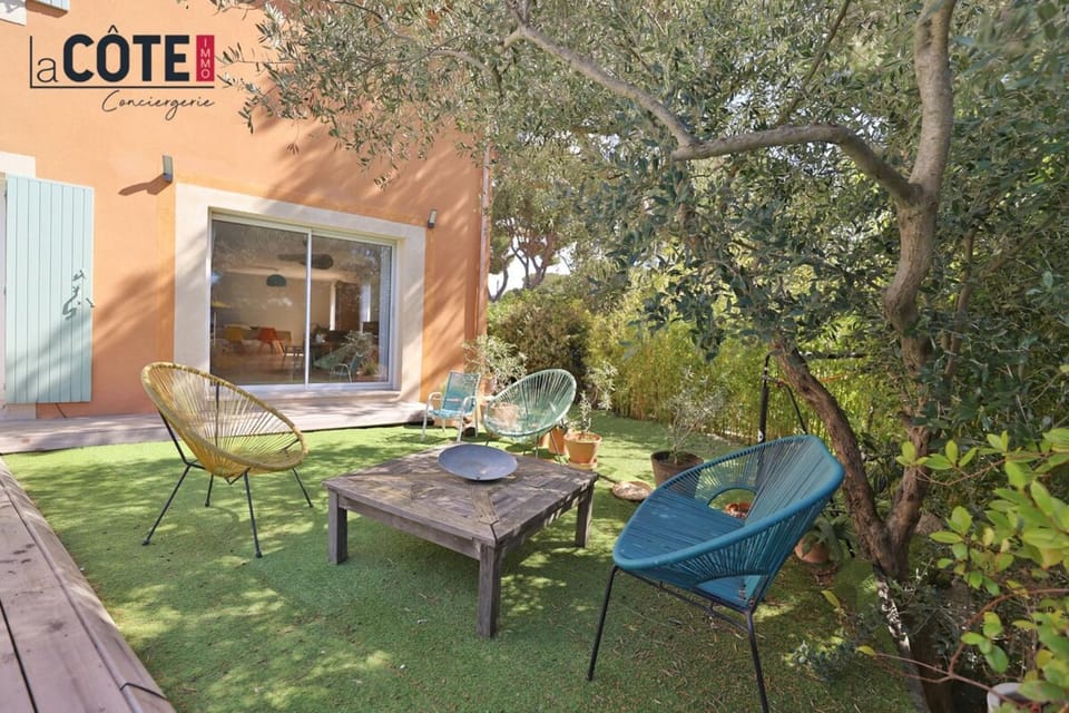 Villa les Vagues House in Sausset-les-Pins