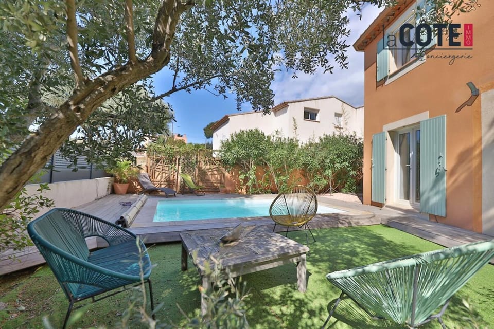 Villa les Vagues House in Sausset-les-Pins