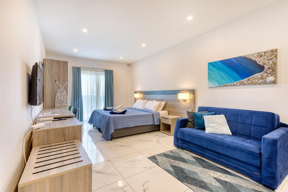 Stylish Apartments in Bay Square Apartment in Saint Paul's Bay