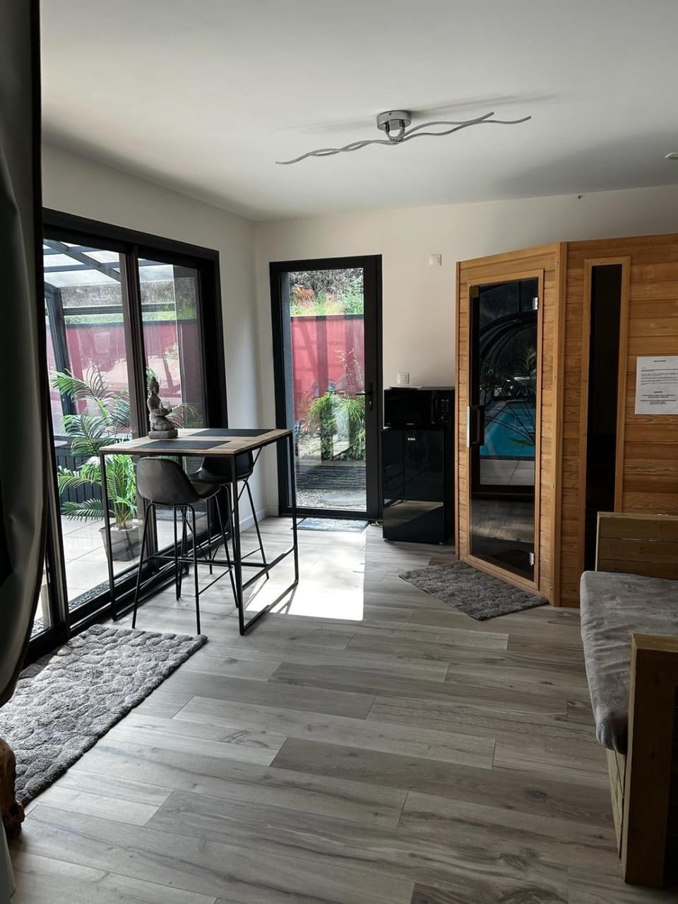 L'éphémère-Private Spa Apartment in Plérin