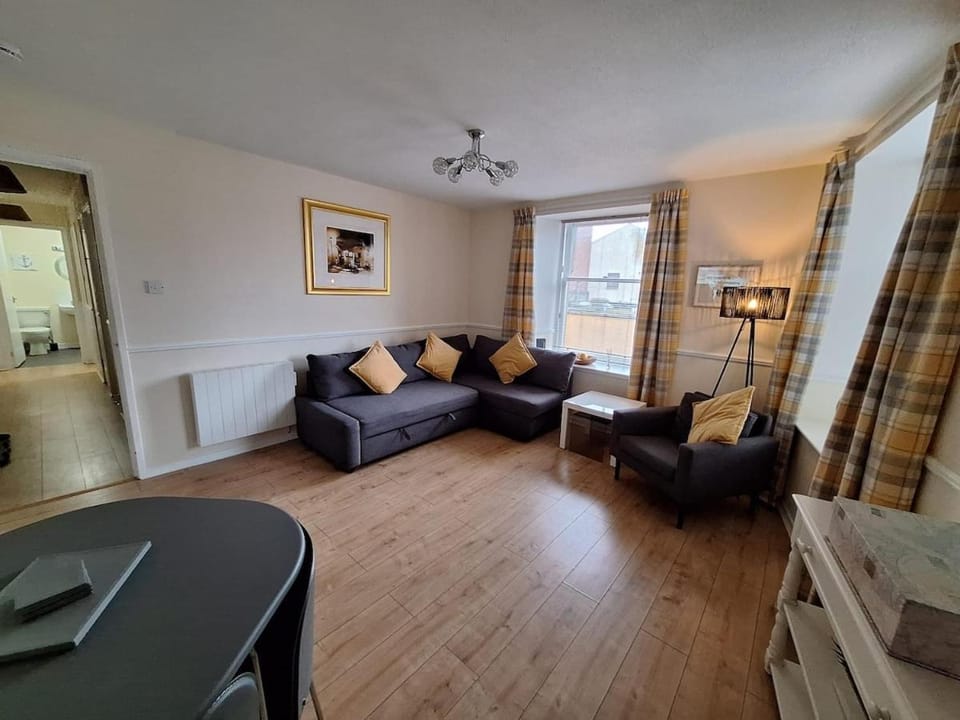 Bed, Living room, Seating area