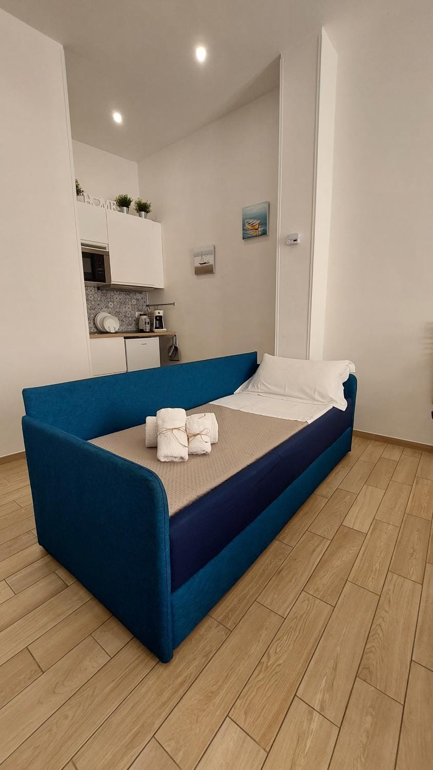 Bed, Kitchen or kitchenette, Bedroom, towels