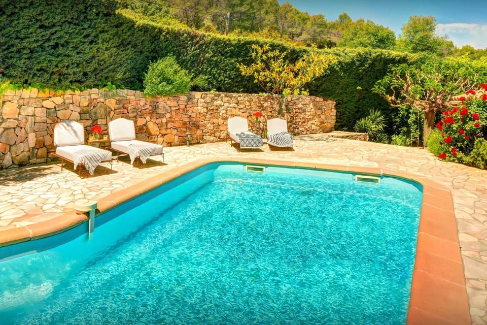 Day, Natural landscape, Summer, Garden, Garden view, Swimming pool
