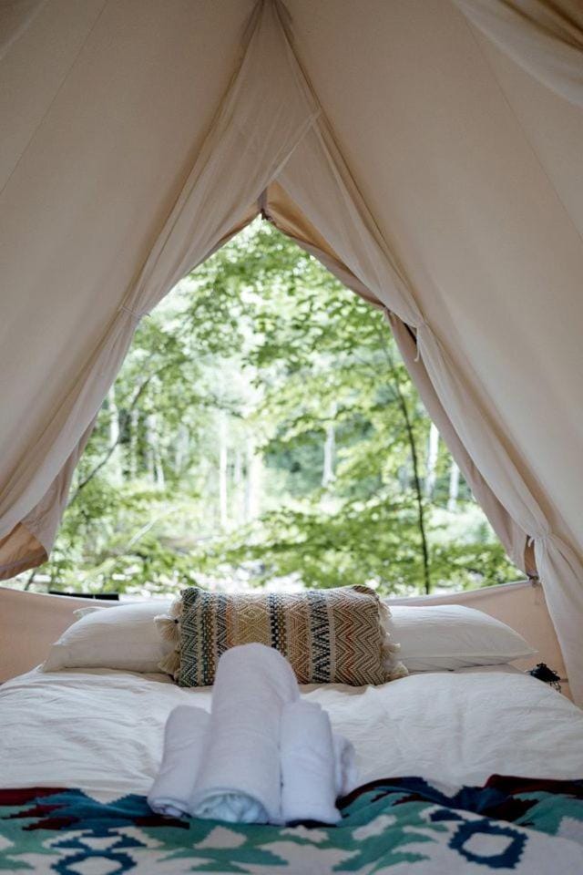 Amazing Safari Tent Close to Lake in North Woodstock, New Hampshire Luxury tent in Woodstock