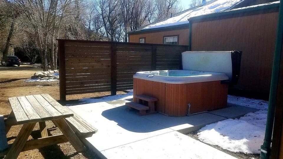 Hot Tub