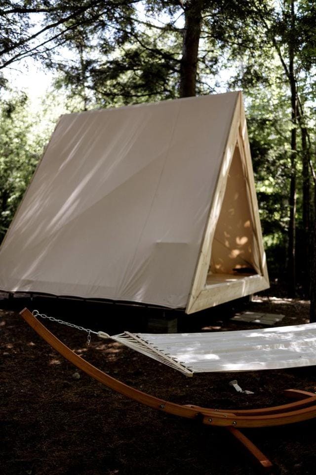 Beautiful A-frame Safari Tent Surrounded by Trees in North Woodstock, New Hampshire Luxury tent in Woodstock
