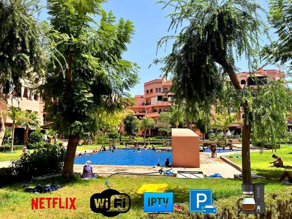 Property building, Garden, Pool view, Swimming pool