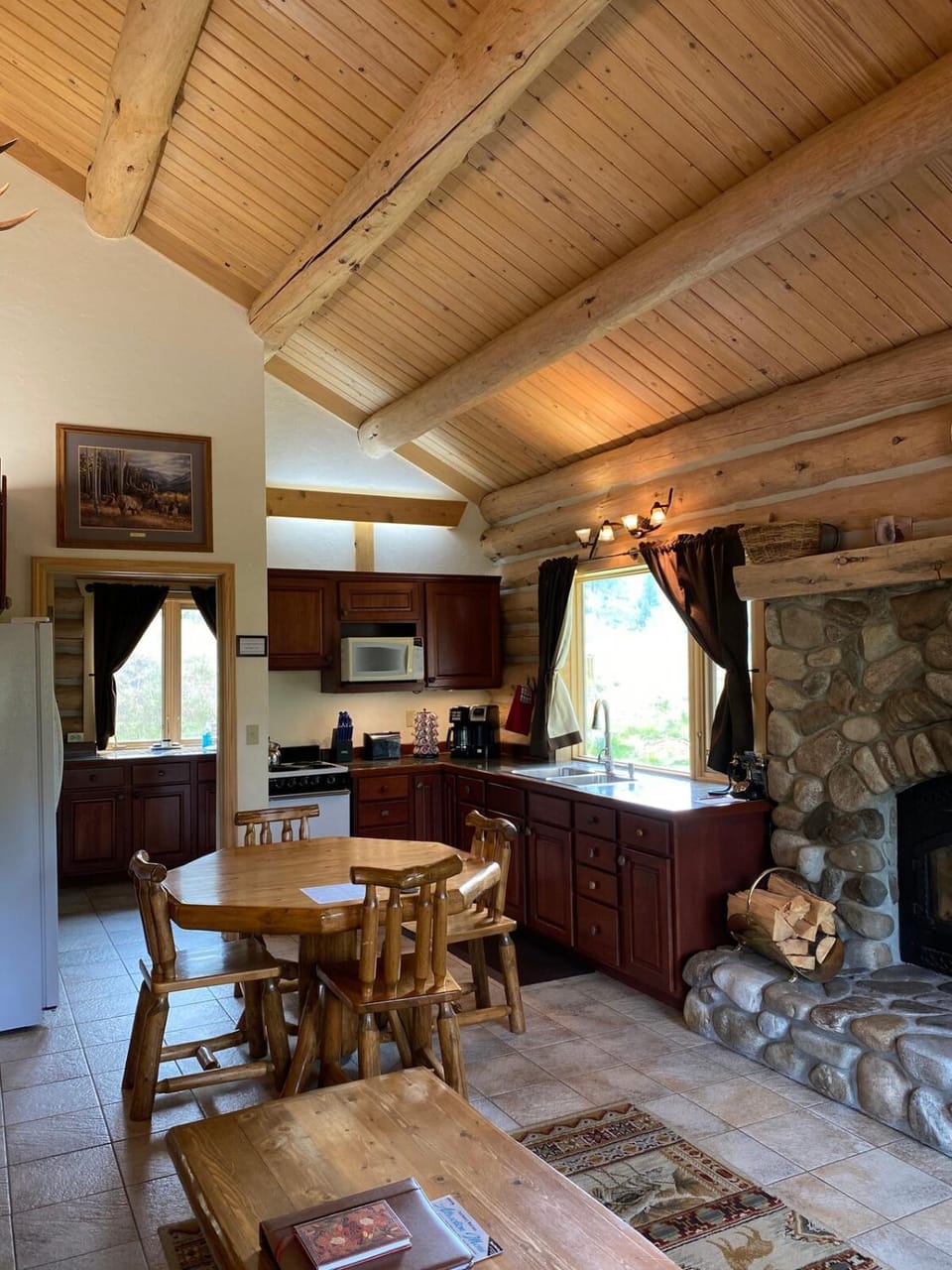 Rocky Mountains Getaway: Gorgeous Log Cabin in Darby, Montana Cabin in Salmon River