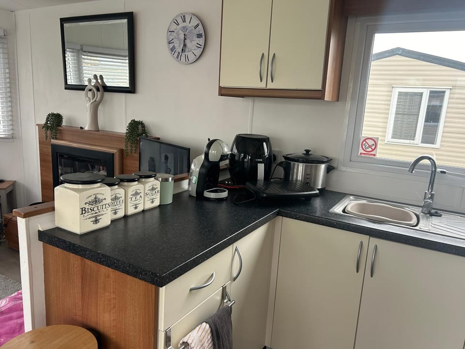 Caravan Holiday at Orchards Clacton-on Sea Campground/ 
RV Resort in Tendring District