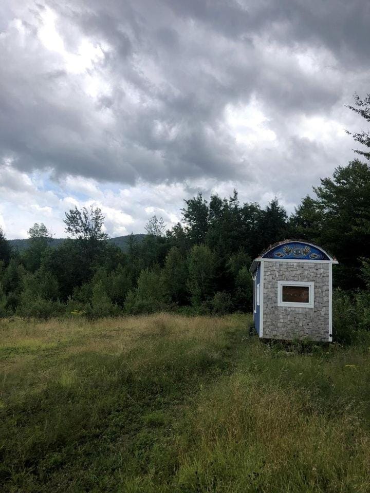 Charming Gypsy Caravan for Vacations in White Mountain National Forest House in New Hampshire