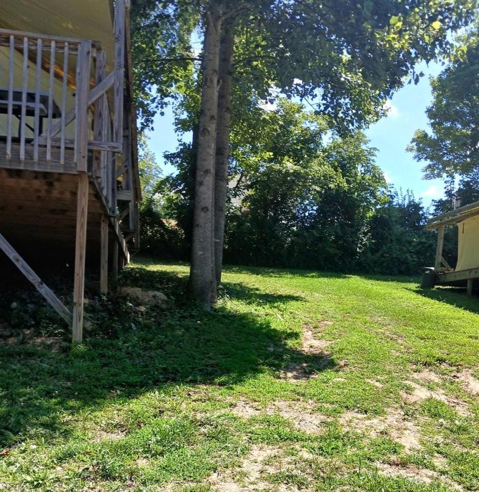 Breathtaking Family Friendly Tented Cabin in Logan, Ohio Cabin in Logan