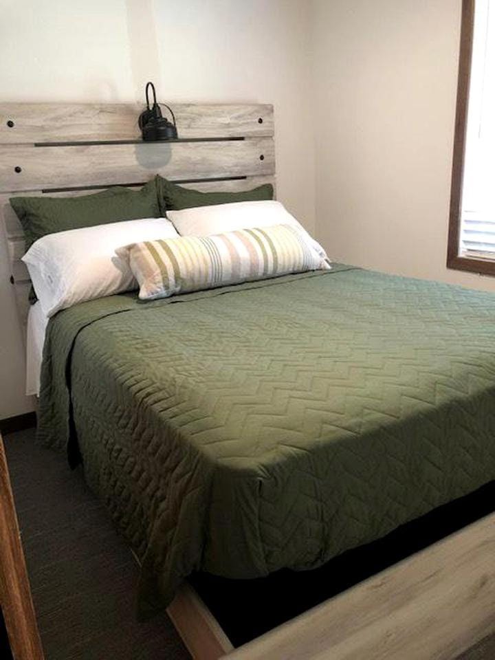 Pet Friendly Rapid City Getaway, Ideal for Family Glamping House in West Pennington