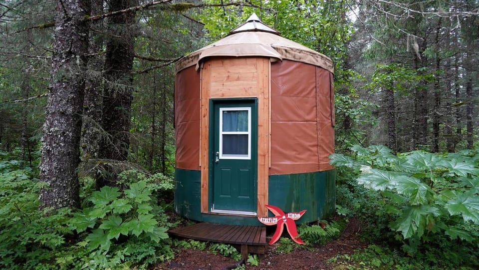 Family Friendly Yurt for Alaska Glamping Luxury tent in Alaska
