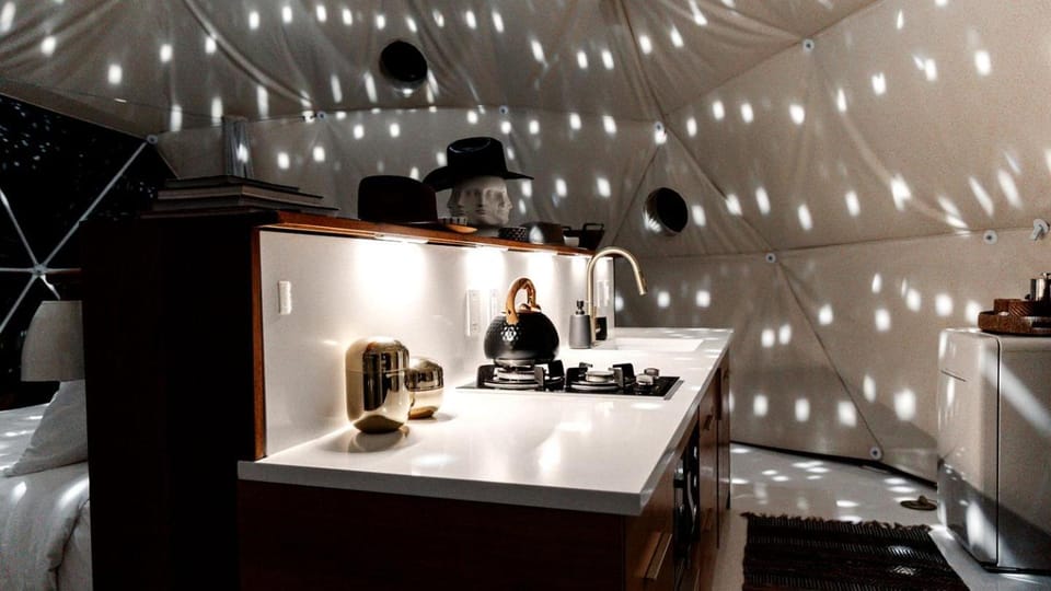 Breathtaking Dome with Spectacular Outdoor Living and Chic Elegant Interior in Texas Luxury tent in Canyon Lake