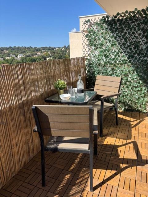 View (from property/room), Balcony/Terrace