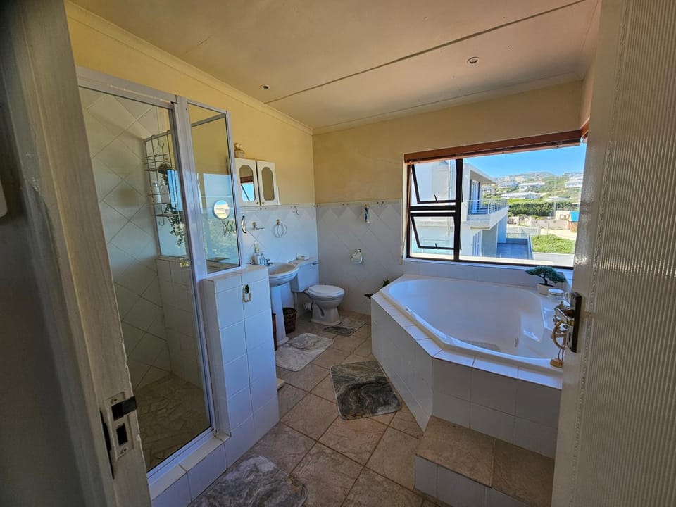 Shower, Toilet, Bathroom, Bath