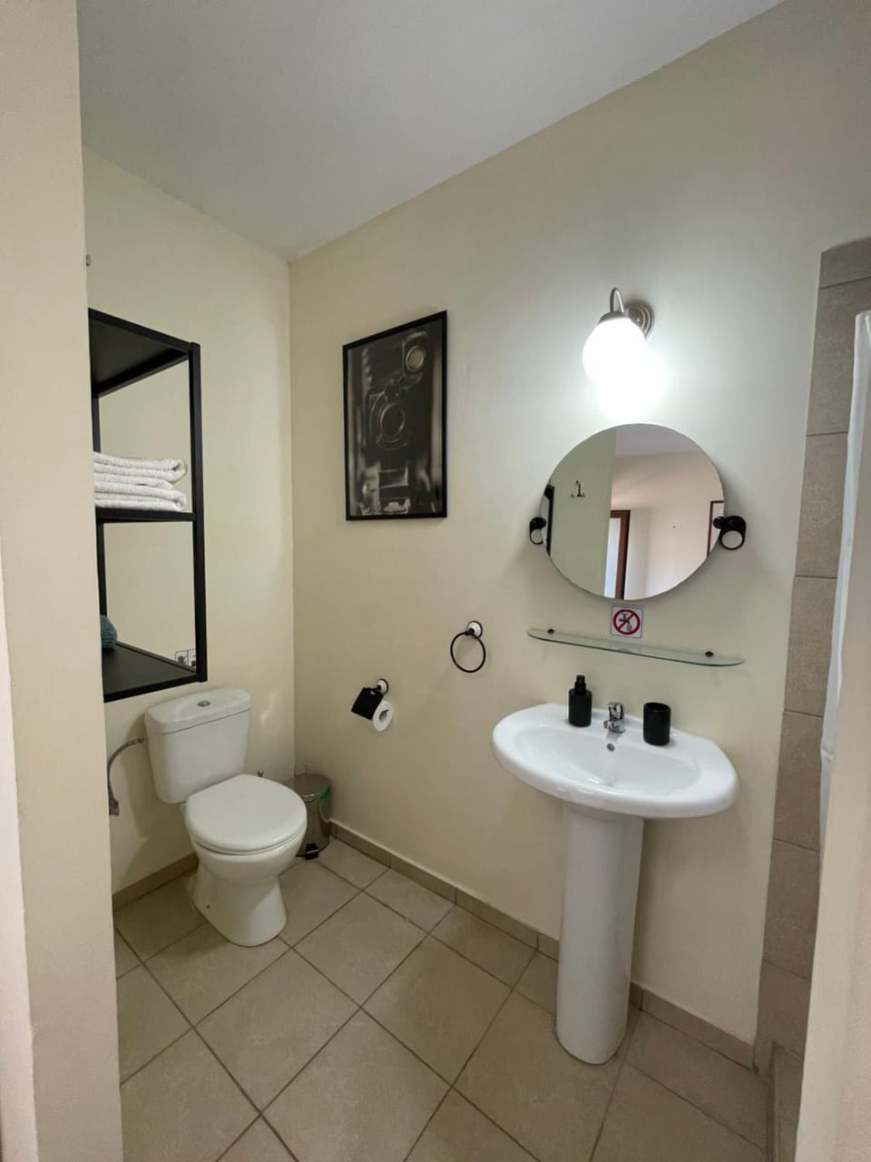 Yard room with private entrance Apartment in Larnaca