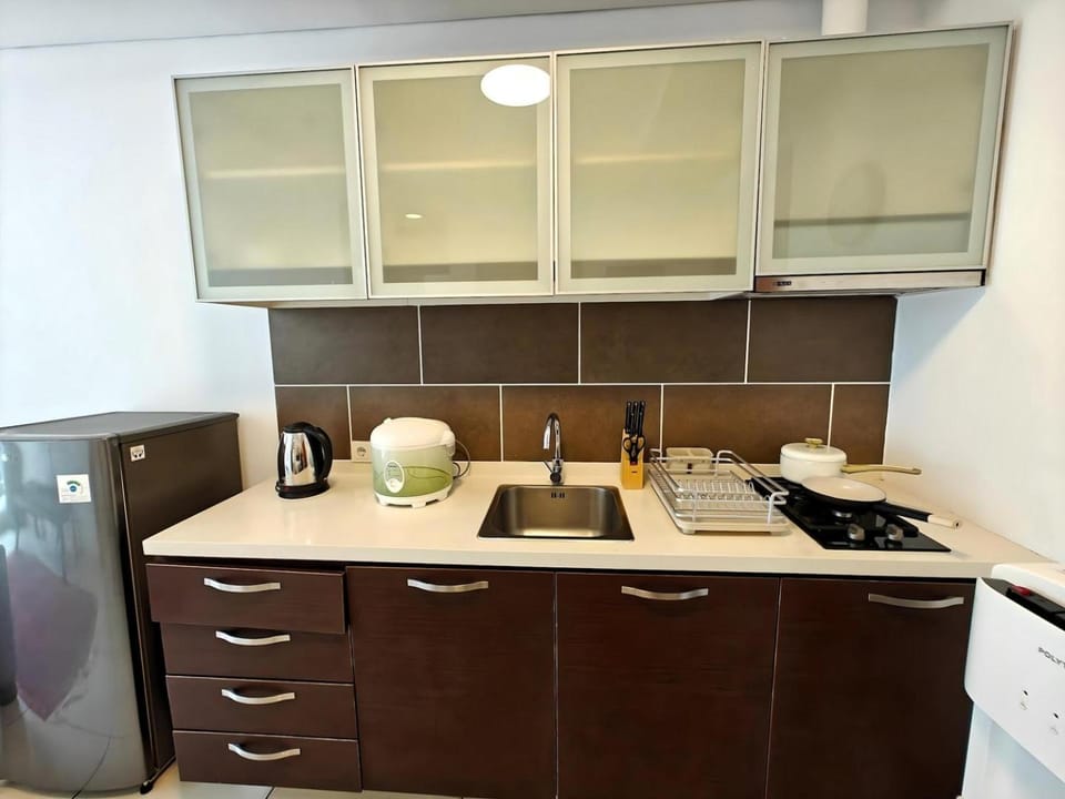 Stategic 1et Cikditiro 2BR Apt with Pool, Gym, Wi-Fi by 2ndHome Apartment in Jakarta