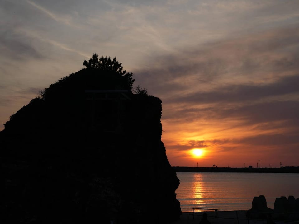 Nearby landmark, Natural landscape, Sunset