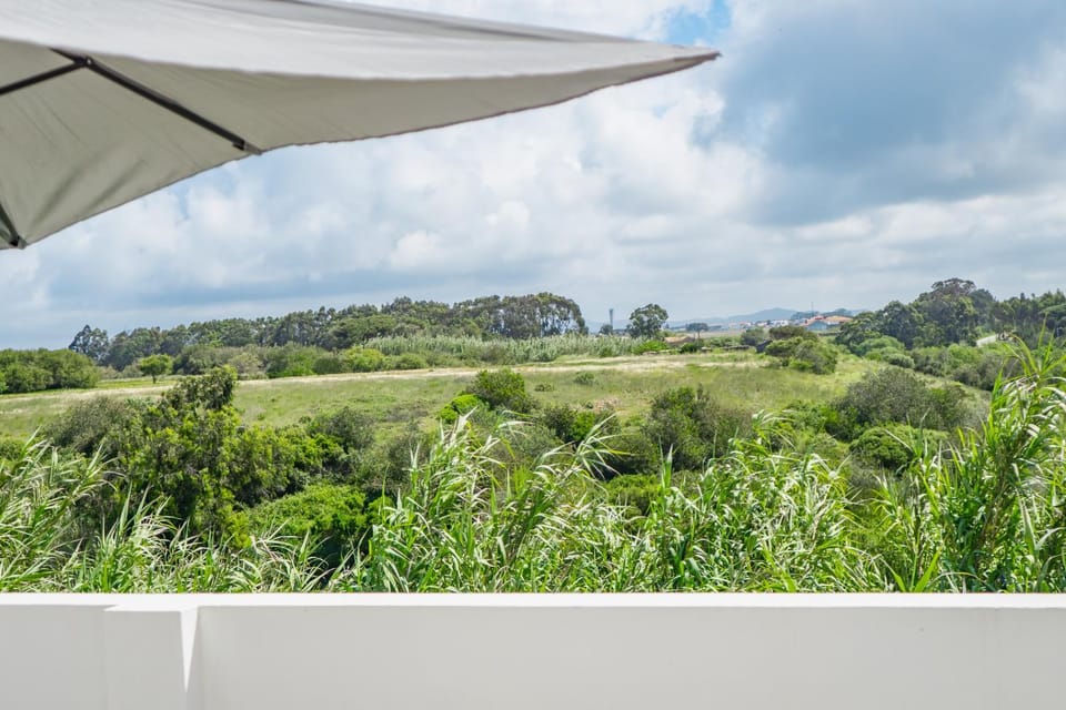 Casa do Mar - Almograve - Magnífico terraço com vista para o campo Apartment in Portugal