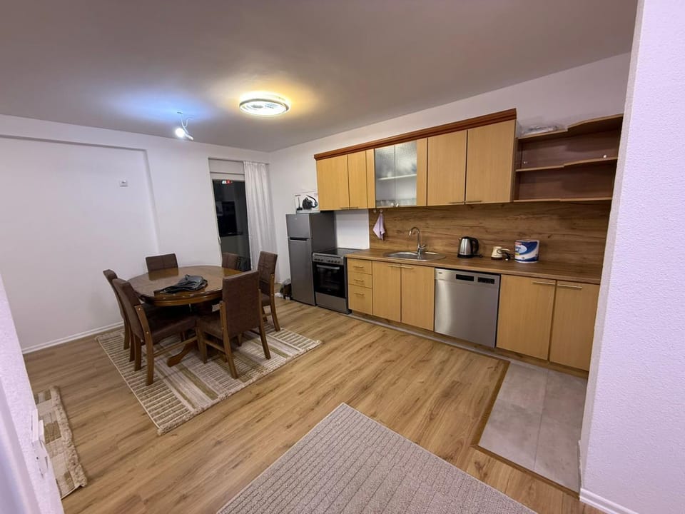 Apartament me qera Gjilan,te sheshi Apartment in North Macedonia