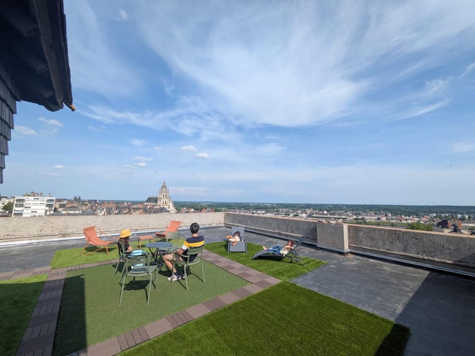 View (from property/room), Balcony/Terrace, City view