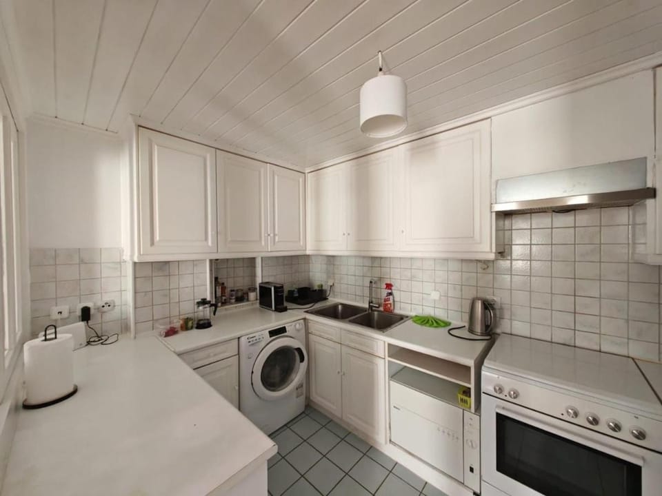 Hidden Gem Convenient & Spacious Apartment in Decentralized Administration of the Aegean