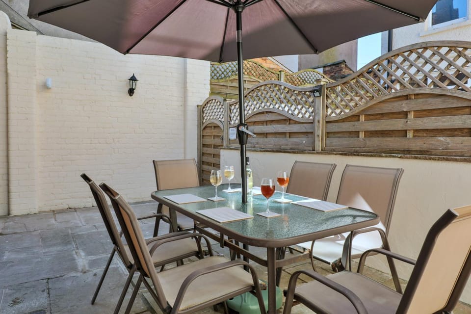 Patio, Garden, Garden view