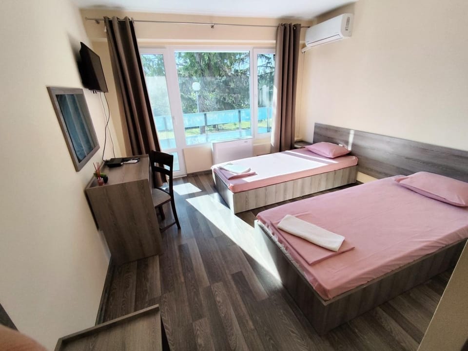 Хостел Спортна база Ветрен Hostel in Burgas