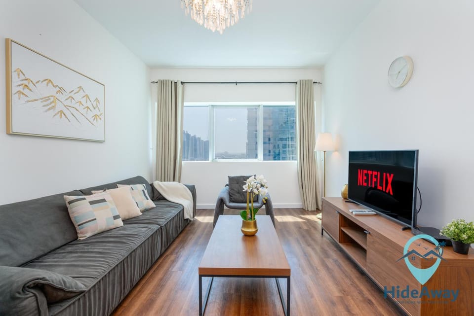 1BR Cozy and Bright Dubai Marina Apartment in Dubai
