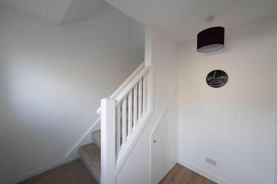 Derry House - Spacious 3 bed house with parking in Aberdeen Apartment in Aberdeen