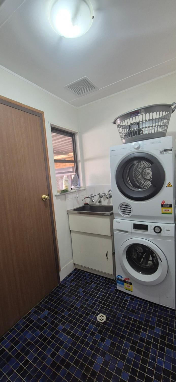 laundry, washing machine