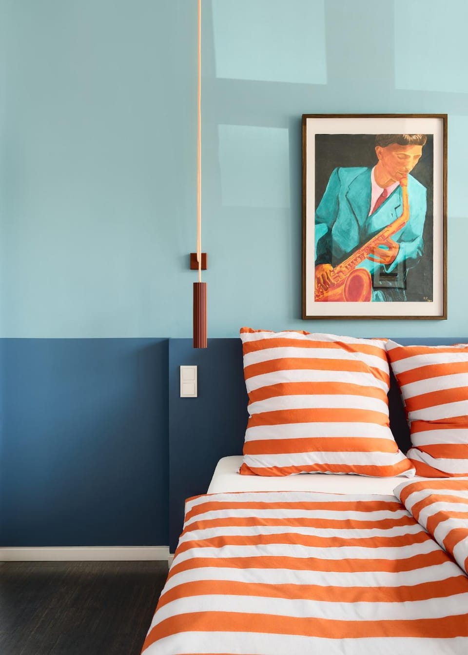 Bed, Decorative detail, Bedroom
