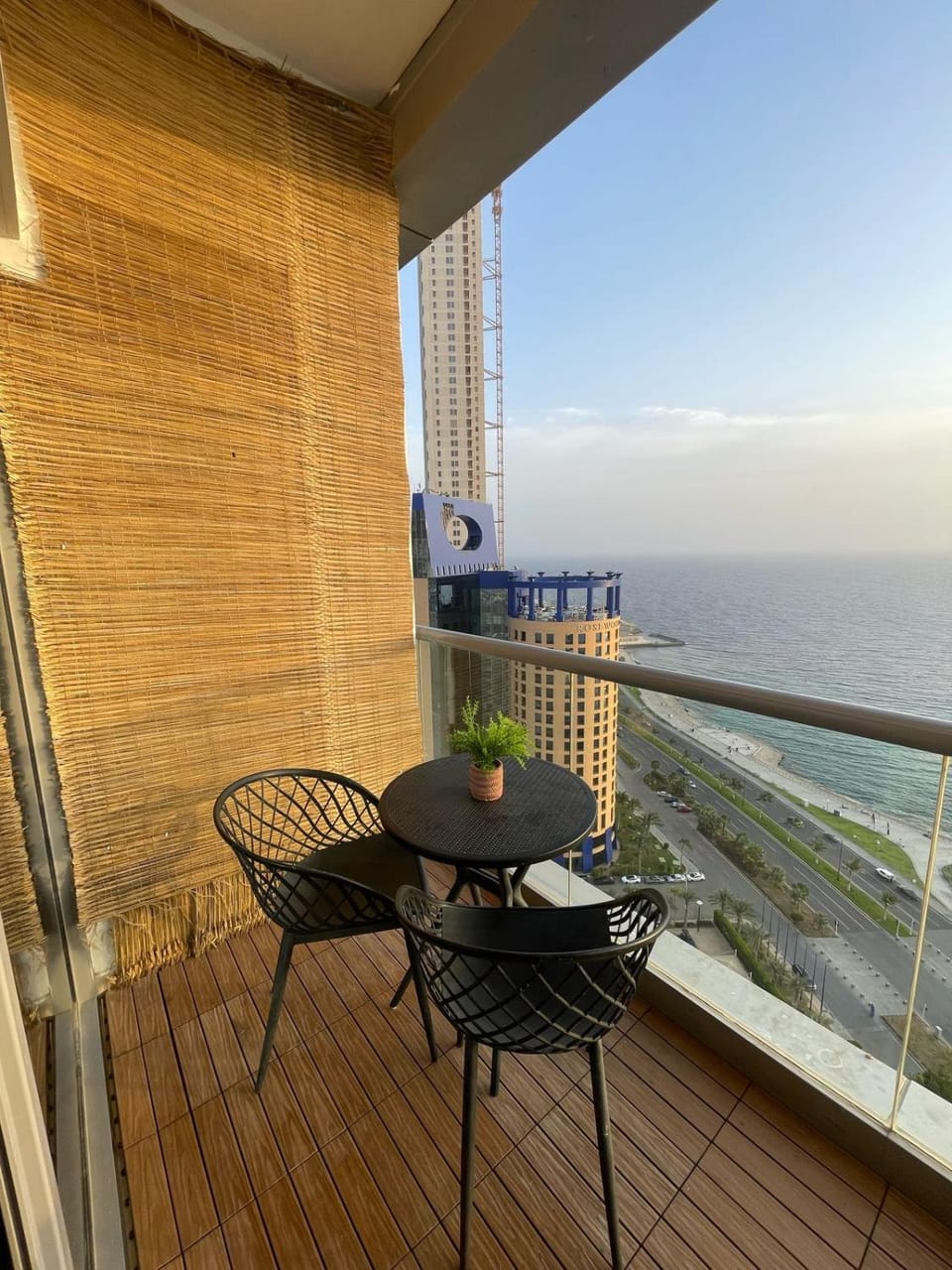 شقة فاخرة بإطلالة بحرية في داماك Apartment in Jeddah