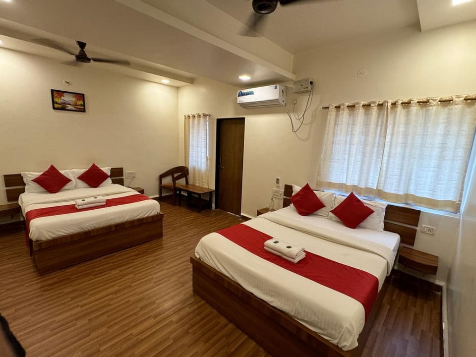 Hotel surya grande Hotel in Maharashtra