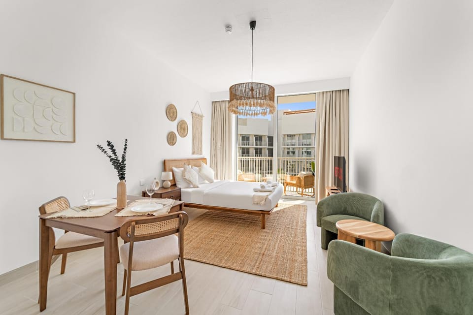 VayK - Stylish & Cozy Studio in JVC Apartment in Dubai