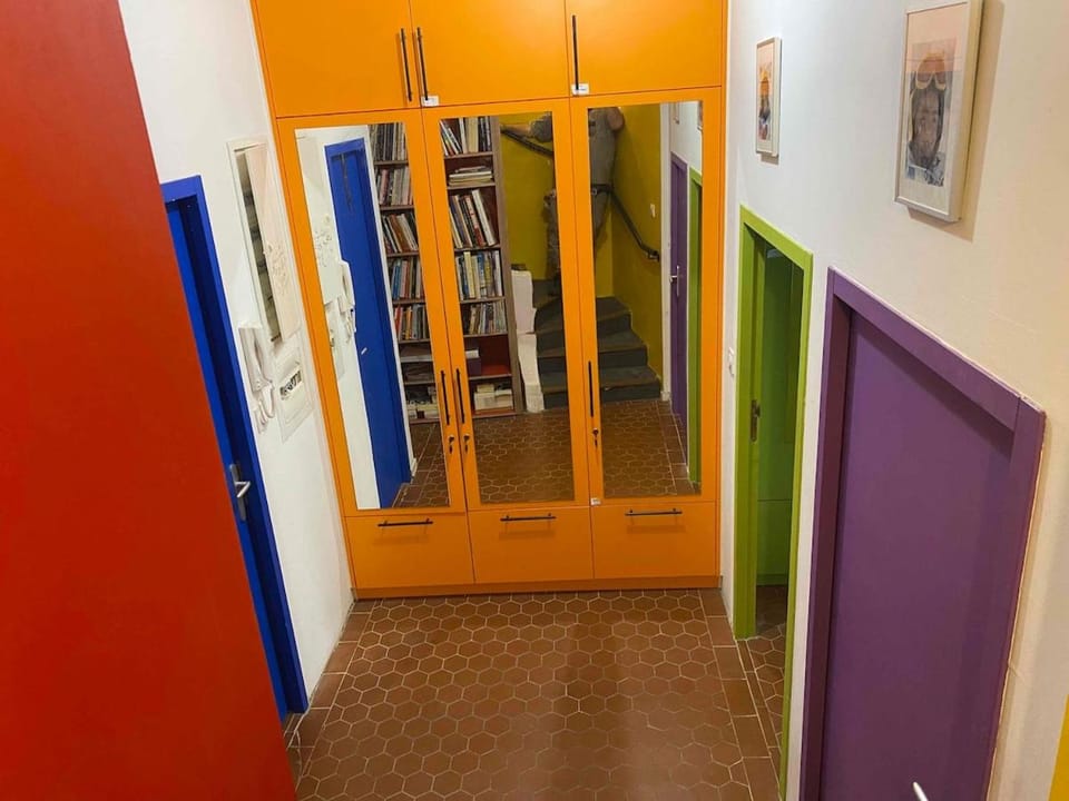 Panier Apartment4 bedrooms 2 bathrooms terrace 12 rue Saint Pons Apartment in Marseille