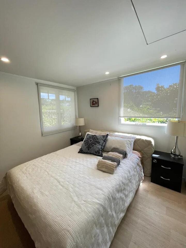 Cozy Studio close to CBD & Beach in westmere House in Auckland