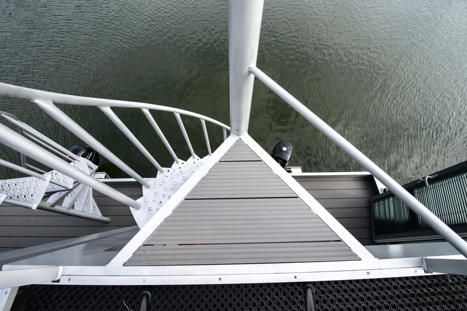 Balcony/Terrace, Lake view