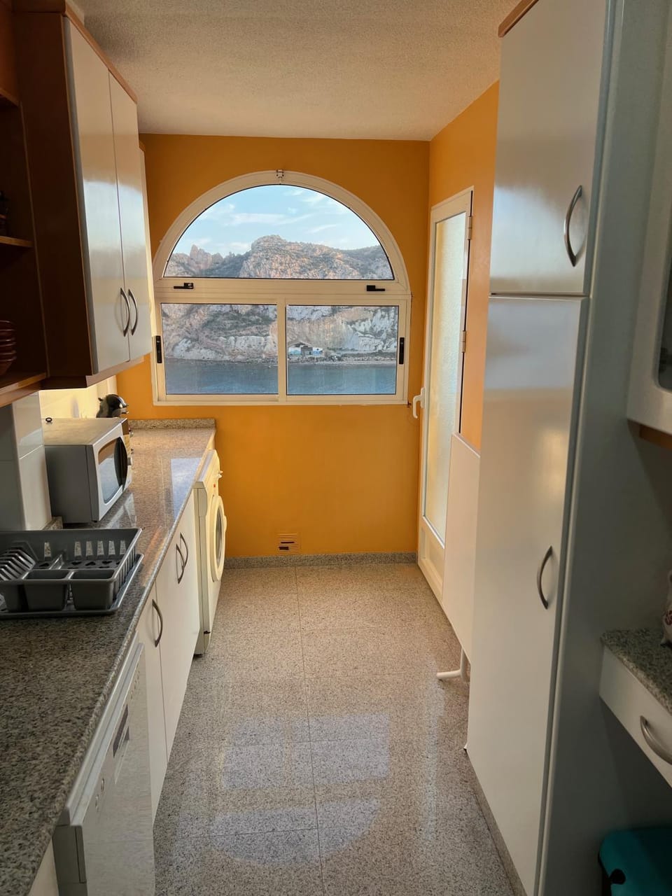 Kitchen or kitchenette, City view, City view, Mountain view, Mountain view, Sea view, Sea view